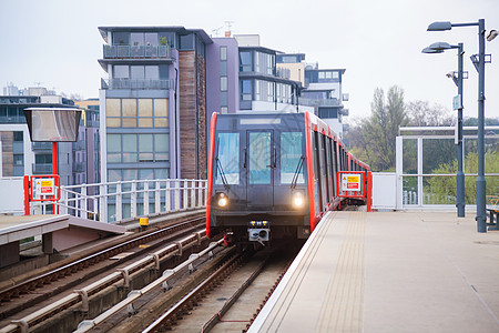 地铁火车平台电缆电车载体金属过境城市旅行乘客车站图片