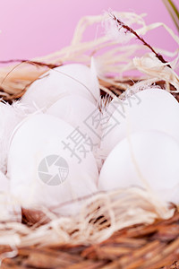 喜庆式传统东方彩蛋装饰带和郁金香季节假期庆典纺织品墙纸展示花束紫丁香紫色蛋壳图片