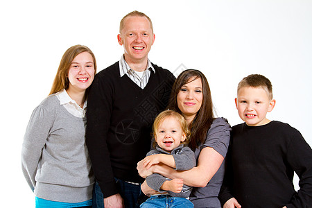 5个孤寡家庭白色父母女士夫妻五个人孩子们人像男人幸福微笑图片