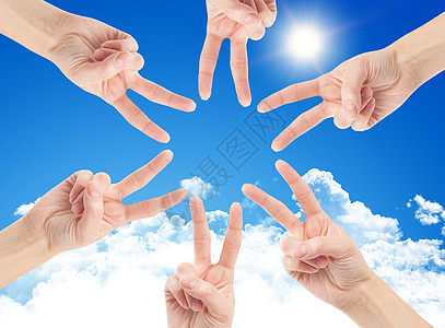 团队合作的双手 形成恒星形状圆圈多样性手指概念团体社区种族框架星星白色图片