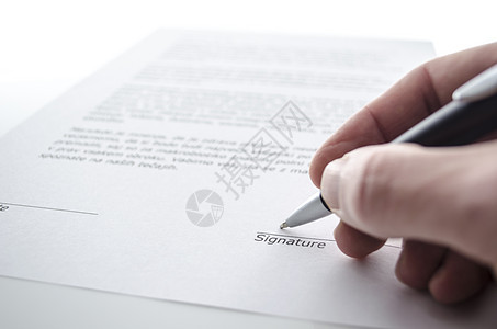 签署合同签名结论人士法律圆珠笔代理人文档男人文书工作图片