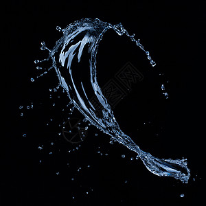 黑色背景的孤立水喷洒酒精活力海浪环境宏观液体水滴温泉洗澡气泡图片