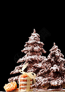 巧克力圣诞树传统领带展示金子装饰品季节甜点云杉蜜饯雪花图片
