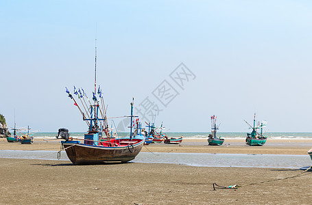 渔船食物蓝色运输天空血管反射绳索渔夫海洋海浪图片