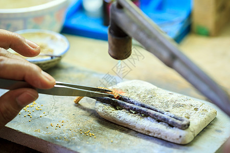 工作金匠金子工艺火焰工匠耳环产品珠宝珠宝商配饰作坊图片