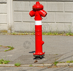 红色防火水合剂危险软管情况消防栓救援压力阀门人行道金属安全图片