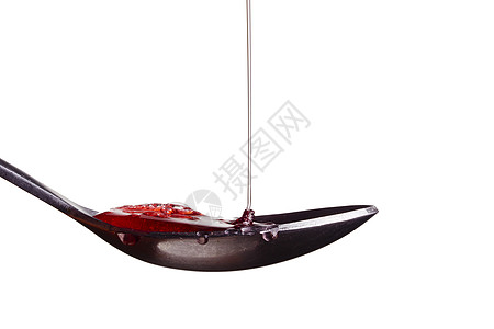 配有药品的勺子水坑药物测量液体剂量茶匙餐具红色糖浆图片