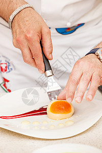 厨师装饰板和甜点工具餐厅食物厨房奶油男人盘子工作餐饮食谱图片