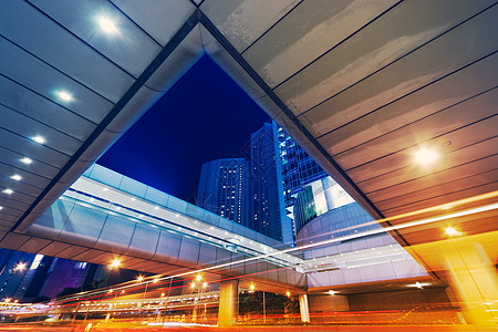 城市之夜旅行车辆交通运动城市景观市中心风景大街场景图片