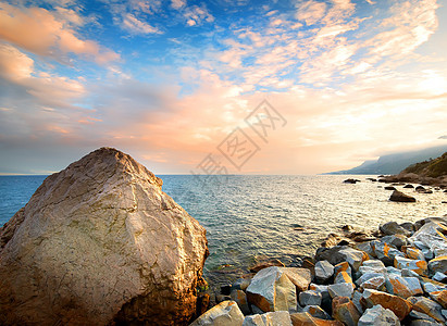 黑海天气自然支撑反射海景海洋蓝色橙子场景旅行图片