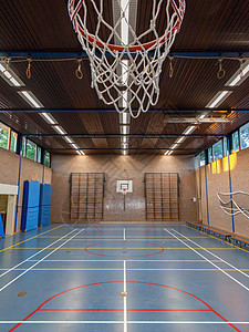 学校体育馆内部架子篮球场地入口药品地面篮子教育看台运动图片