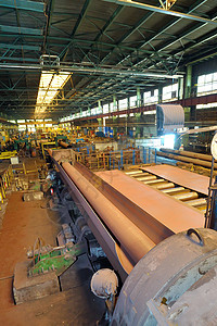 制造钢管的工业机械机自动化工具管道控制机器压力警告刀刃工作公司图片