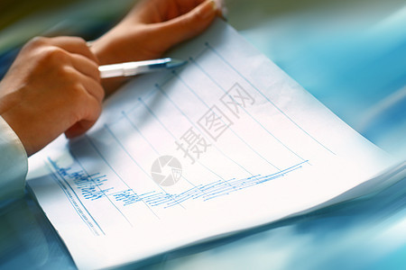 阅读财务报告会议记者研讨会文员办公室人士笔记展示训练手指图片