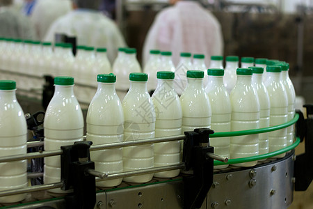 奶油厂 用牛奶瓶装的储藏器奶制品输送带阀门仓库商业瓶子食物植物装箱饮料图片