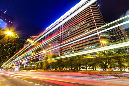 香港夜间交通量速度城市场景公共汽车天际运输汽车街道景观地标图片