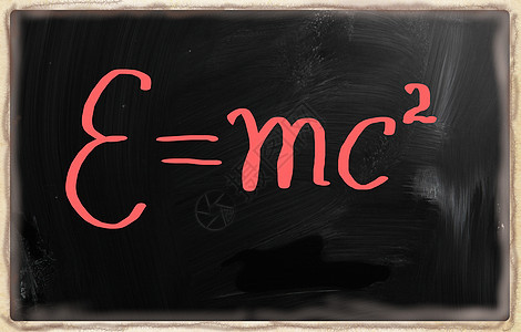 Emc2 在黑板上用粉笔手写公式智力想像力计算科学天才数学方程电子解决方案图片