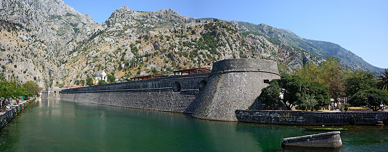 科托尔古城墙 - 黑山背景