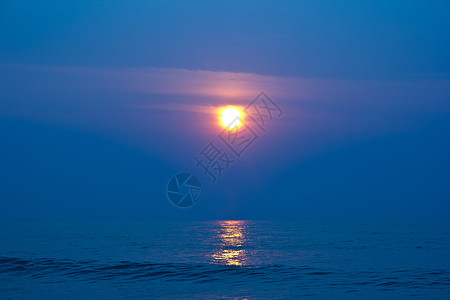 24号海滩的太阳升起图片