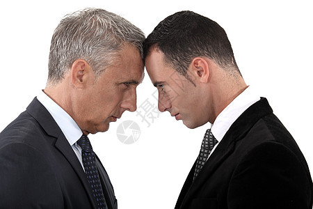 两名商务人士之间的紧张气氛图片