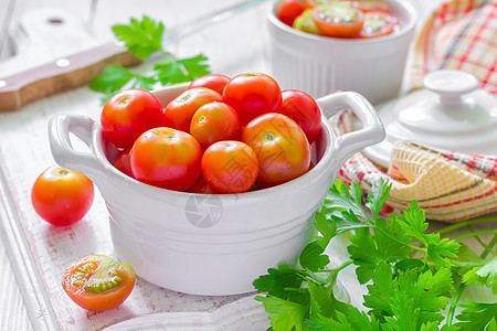 番茄西红柿营养饮食蔬菜沙拉厨房圆圈烹饪食物叶子图片