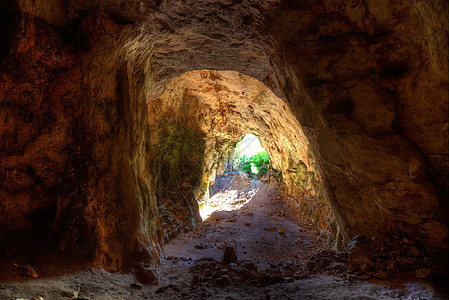 米特约恩岛的白鸽洞穴窑洞岛屿场景城市地质学旅行地标入口岩石历史图片