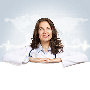 带空白横幅的年轻女医生标语广告牌公告医疗保险海报医师从业者木板女士卫生图片