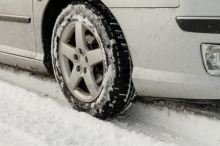 冬季轮胎汽车踪迹交通风险雪花车辆冻结驾驶运输街道图片