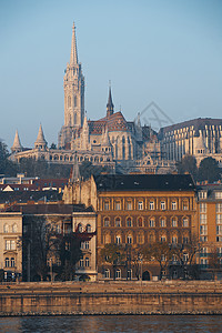 匈牙利首都布达佩斯市风景 背景中还有Matthias教堂 )图片