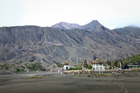 布鲁莫人心登山国家远足背包橙子文化白色公园黄色图片