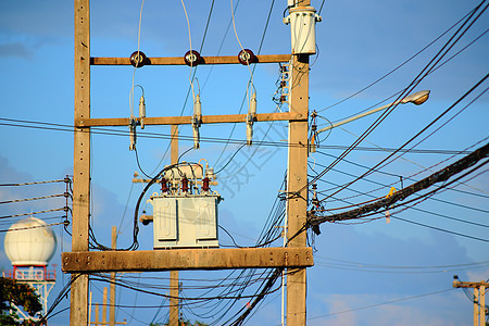 变换器电气力量危险工业传播电邮蓝色电压活力金属图片