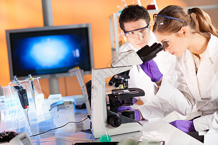 专业保健人员关心化学学生显微镜实验诊所科学眼镜样本科学家图片