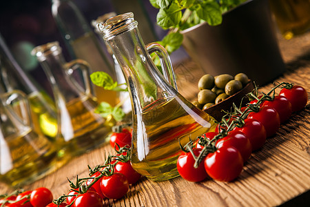 瓶装橄榄油的成分白色绿色食物花园美食厨房黄色蔬菜木头饮食图片