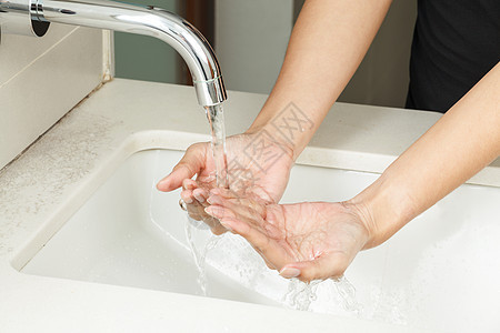 用肥皂洗手溪流手指手掌孩子洁净微生物皮肤泡沫跑步卫生图片