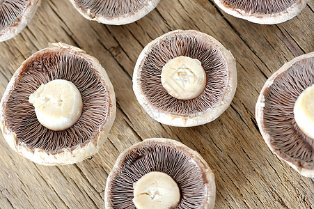 棕色蘑菇饮食木头烹饪食物营养餐厅桌子美食厨房蔬菜图片