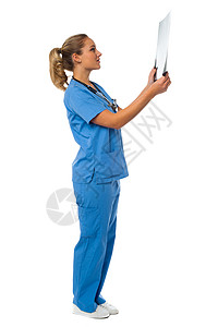 女医生 检查病人的X光报告卫生冒充专家工作医院女性诊所审查侧姿职业图片
