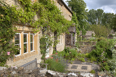 英语小屋花园图片