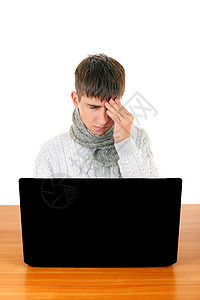 青少年感到头痛互联网工作男性桌子电脑教育办公室学生伤害男人图片
