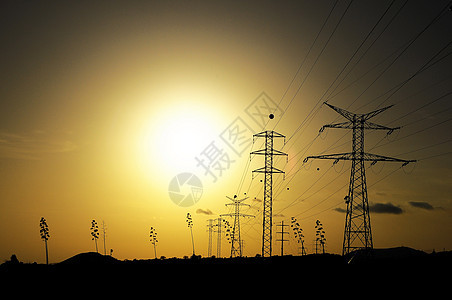 电线皮兰变压器能量网络金属天空网格日落动力塔地平线电线杆图片