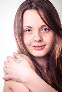 有吸引力的年轻青年妇女微笑思维皮肤个性幸福女性保健沉思嘴唇头发图片