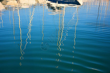 背景 在游艇杆海中的反射海浪绳索蓝色国家爱好木头假期桅杆追求巡航图片