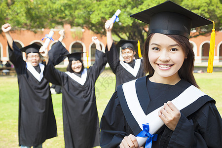 大学毕业 同学们快乐图片