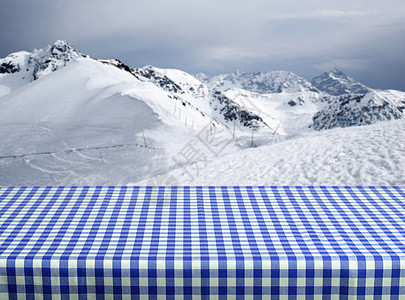 空表格场地桌布晴天乡村厨房爬坡阳光展示收成山脉图片