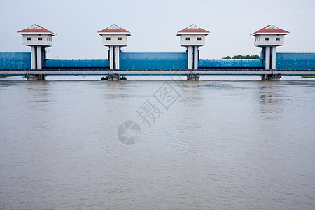 水门水库湖泊建造石头控制天空洪水力量岩石活力图片