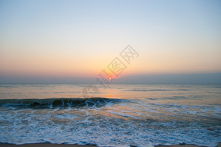 日出支撑天气金子季节旅行地平线阳光反射晴天海岸图片