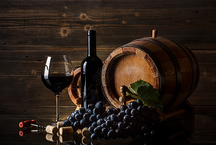 红葡萄酒的死活木头派对软木奢华庆典水平木桶酒厂棕色红色图片