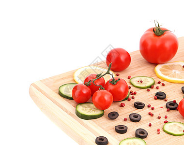 木制盘子上的蔬菜成分植物拼盘沙拉胡椒柠檬作品木头饮食营养木板图片