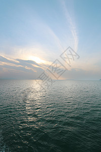 海面日落天空海滩地平线海岸线海浪海洋戏剧性海岸晴天太阳图片