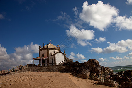 礼拜堂先生场景海岸波浪岩石教会教堂海滩支撑海岸线图片