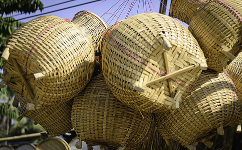 泰国手工制作的竹竹鱼容器图片