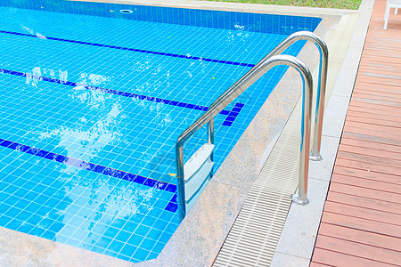 现金池乐趣旅游假期闲暇泳池梯子阳光墙纸酒店游泳图片